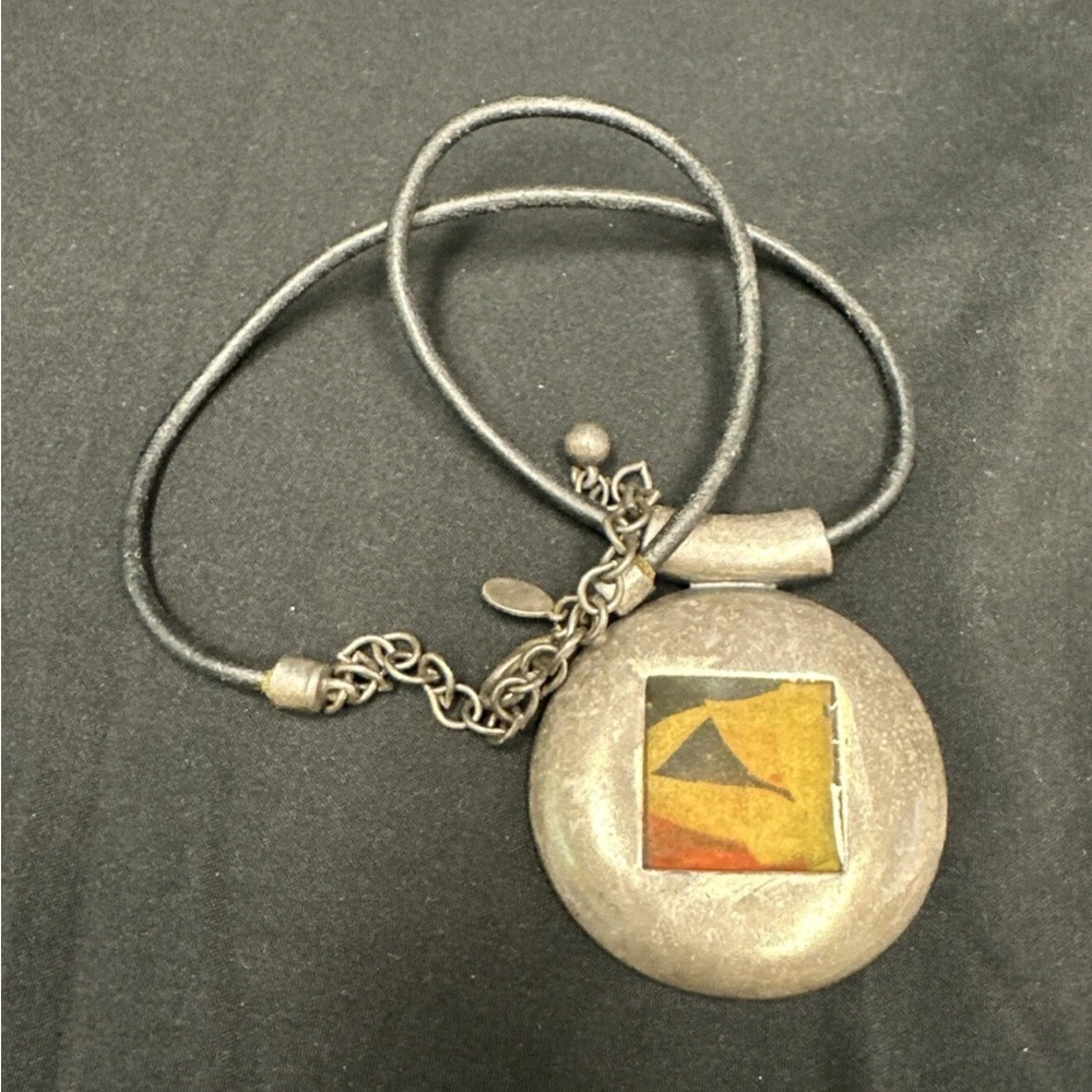 Elegant Silver Pendant Necklace